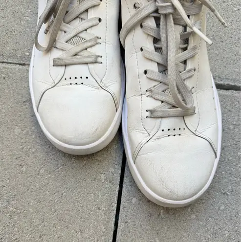 On Womens Running On Cloud The Roger Advantage Sneakers White SZ 9.5M White