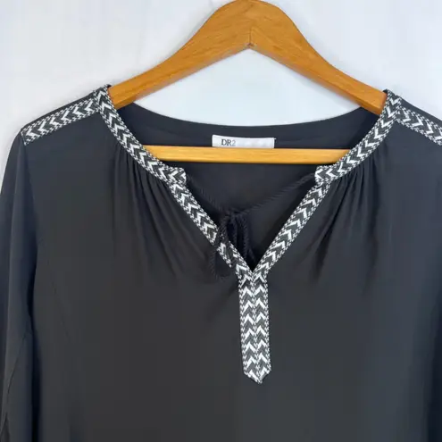 Dr2 Embroidered Neckline Boho Basic Blouse Lightweight Casual Size Medium Black