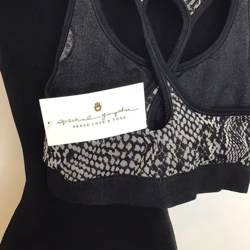 Spiritual Gangster  Snakeskin Print Sports Bra size XS/S. NWT. Black…