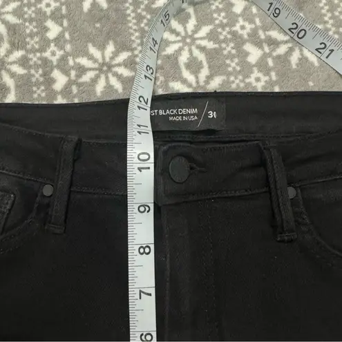 Just Black NWOT Denim High Rise Distressed KneeJeans In Black Size 30