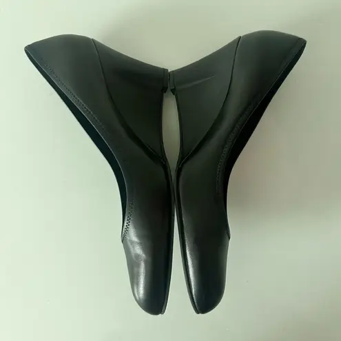 Salvatore Ferragamo Fondente Black Wedge Pump Heels Napa Calf Leather Size 8.5