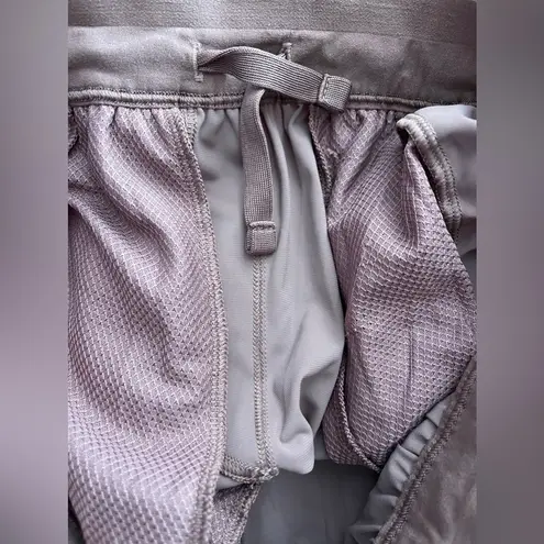 Gymshark  mauve colored fitness shorts with drawstring waist & pockets. Size XS. - Image 6