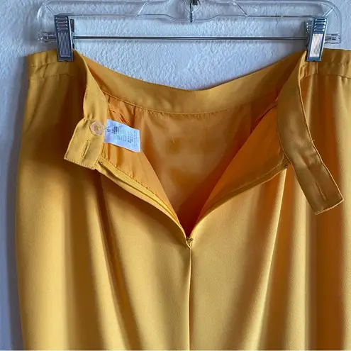 Butter yellow Polyester pencil skirt