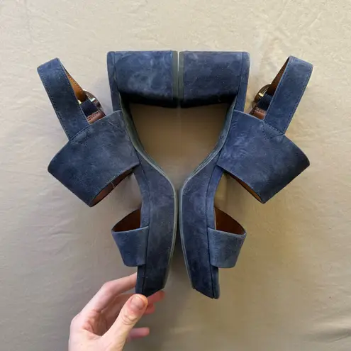 Aerosoles SUEDE CAMERA PLATFORM SANDALS