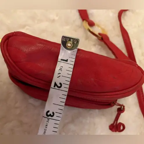 Lic benoit Luc Benoit vintage red leather belt bag