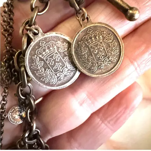 Premier Designs queen Elizabeth coin charm bracelet