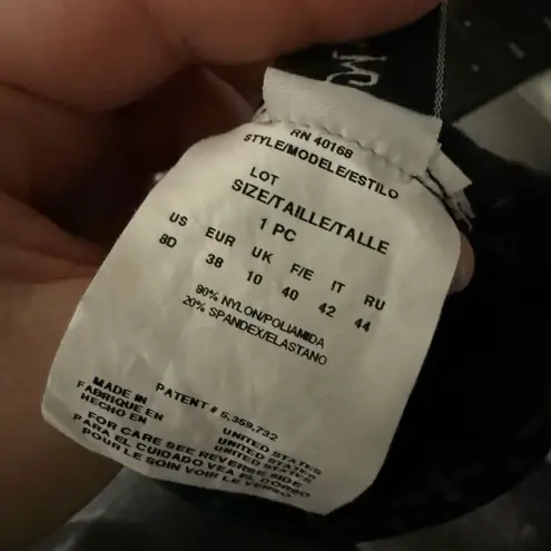 MiracleSuit Women’s 8 Black Patterned One Piece Swim Slimming Beach Pool Ocean