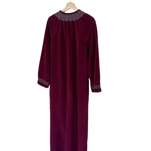 Vanity Fair Womens Maxi Embroidered Robe Vintage House Coat Embroidered Size M