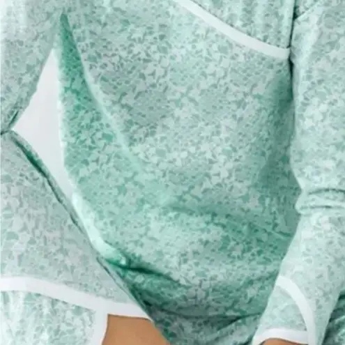 Garnet Hill Green Cotton Asian Wrap Green Floral pajama set large