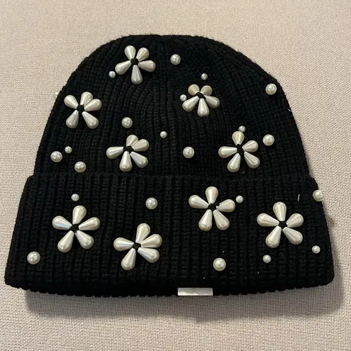 Lele Sadoughi NWT Pearl Snowflake Knit Beanie, Black New w/Tag Comes in Bag $175