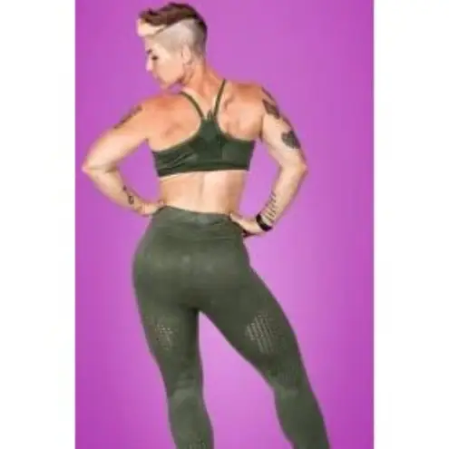 GRRRL Clothing Lucky Jade Seamless Leggings Size Weili/Victoria Green