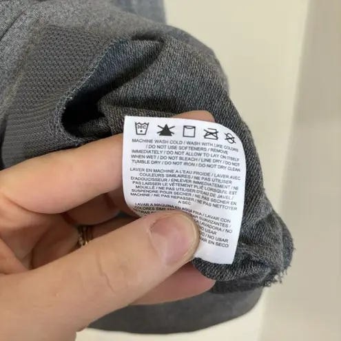 Nike  Women's Dry Top Crew Long Sleeve SweatShirt Back Wrap‎ Gray Small