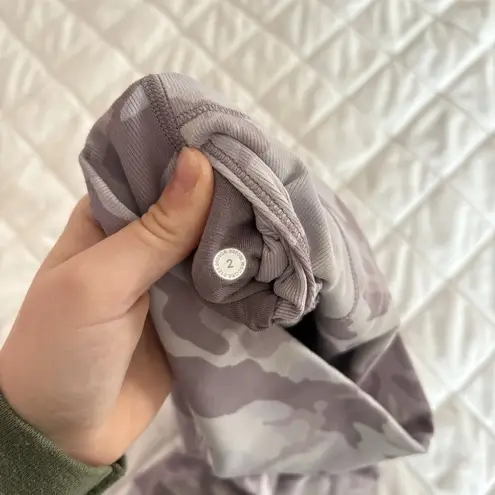 Lululemon Wunder Under High Rise 7/8 Ankle Leggings Womens Size 2 Purple Camo