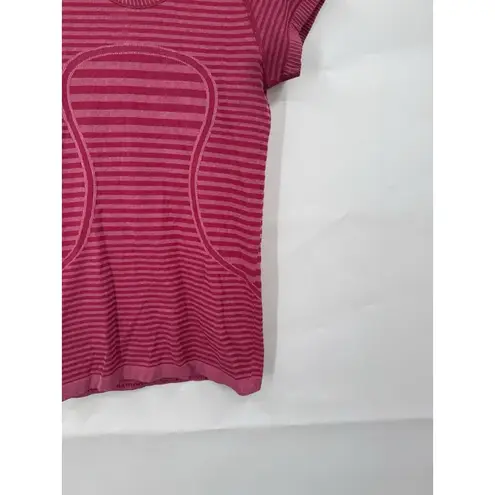 Lululemon Swiftly Tech Tee Women 6 Berry Heathered Athletic Yoga Running Workout Pink