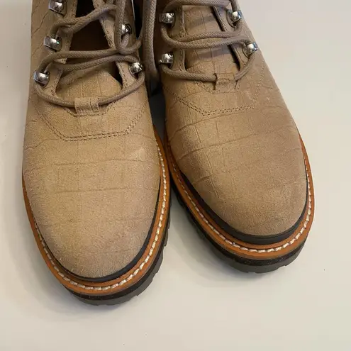 Marc Fisher NWOT  Izzie 2 Leather Combat Alligator Print Lace Up Boots Size 9