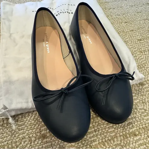 Patricia Green skim navy blue ballerina flats Size 9