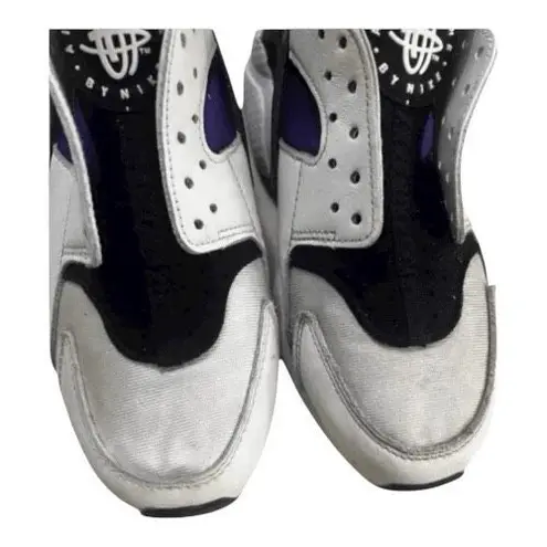 Nike  Women Air Huarache Purple Punch Sneakers Size 7.5 Running Jogging Shoes