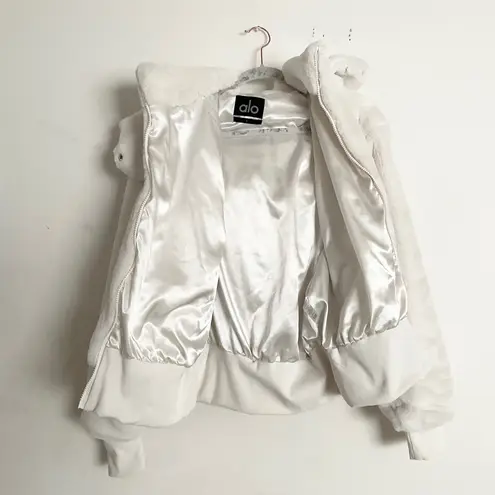 Alo Yoga Faux Fur Foxy Jacket Ivory L