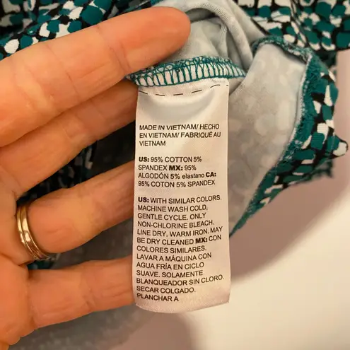 Chico's  Green Black White Spotted Crewneck 3/4 Sleeve Shirt Women's size 3 / XL