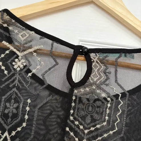 Maurice's Maurice’s Black Mesh Embroidered Fringe‎ Top Size Medium