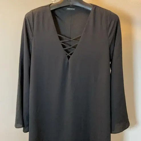 Jella Couture 10. Jelly Couture Black Long Sleeve V-Neck Cage Front Bell Sleeves Dress Size L
