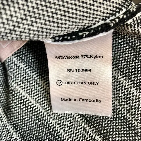 Saunders Collective Striped Sweater Black & White Referee Optical Illusion sz L