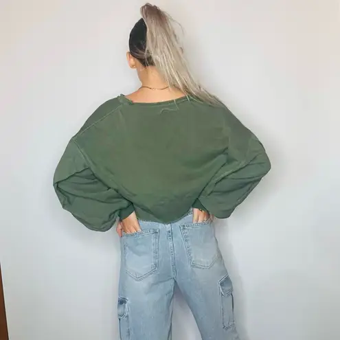 Peach Love California NEW Olive Green Cropped Sweatshirt