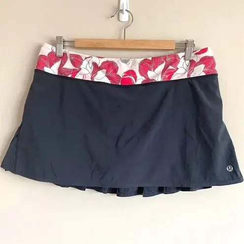 Lululemon Women's Speed Skort Size 10 Gray Floral Pleated Lined Sports Skirt