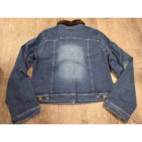 D. TERRELL 100% Silk