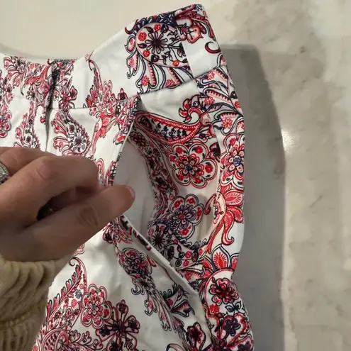 Kenzie Paisley Flat Front Chino Shorts Women's 12 Mid Rise White/Red Preppy Boho White