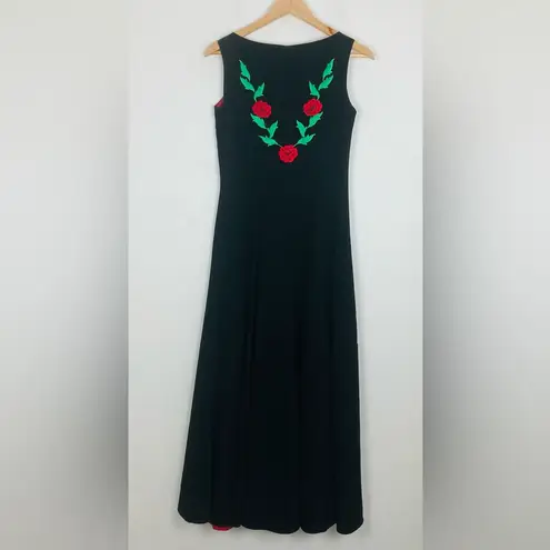 Vintage Texas Couture black button front midi dress rose embroidery. Size 4