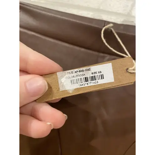 SKIMS Faux Leather Shorts Womens XS Cocoa Brown AP-BKS-1030 Biker High Rise New