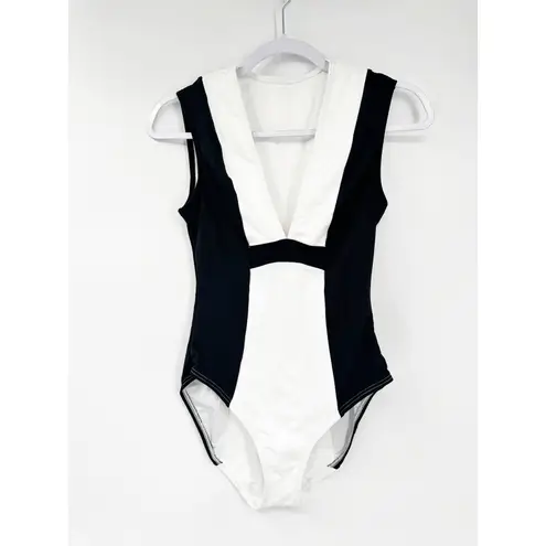 Carmen Marc Valvo Women's Plunge One-piece Swimsuit In Black White 8
