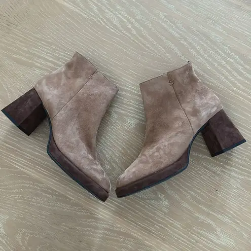 Paul Green SIZZLE BOOT, Sisal Hazel Suede Sisal, Size 7.5, NWOT Store display