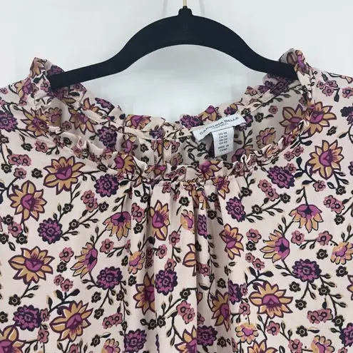 Carolina belle Women's Ribbed Cuffs Ruffled Neckline With Rear Keyhole Back Size