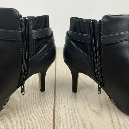 Bella Vita Women's Aileen Ankle Booties 9.5M Black Faux Leather $100