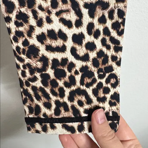 Zyia Active Athletic Leopard Print Brilliant Scrunch Back Leggings size 4