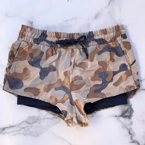 Koral Activewear women’s Sand damask running athletic gym shorts size S small