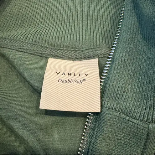 Varley Kelly Half Zip Sweatshirt & Atrium High Rise Shorts Cilantro Green | S