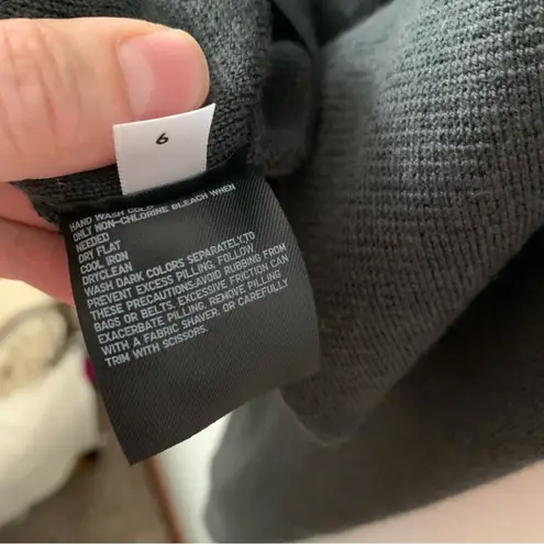 Uniqlo  Charcoal Grey Sweater Wool Blend Solid Basic Size M