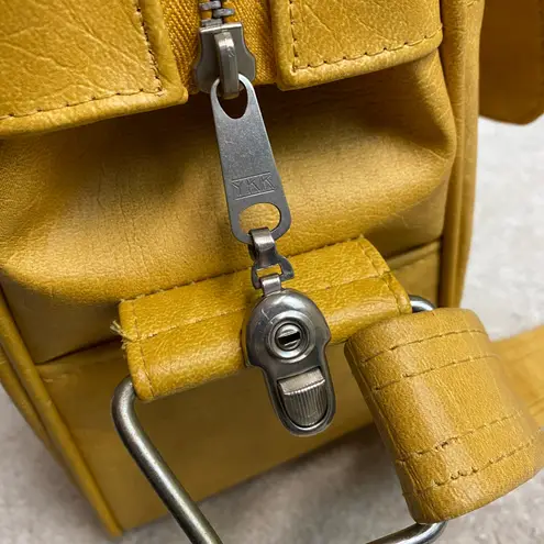 Samsonite Profile Vintage Faux Leather Vinyl Marigold Yellow Weekender Zip Bag