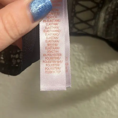 ✨Savage X Fenty DISCO LACE UP SZ MEDIUM BRALETTE✨ Black