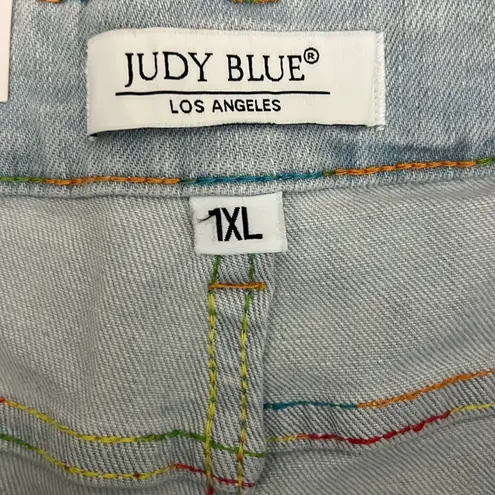 Judy Blue NWT Denim Shorts Plus Size 1X Light Wash Rainbow Stitch Coastal Retro