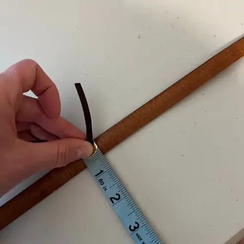 Vintage 90s Tan Distressed Worn in Genuine Leather Gold Buckle Belt Size XS/S