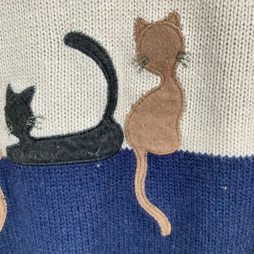 AA & ZZ Womens M Beige & Blue Embroidered Cat Sweater Color Block Kitty Pawprint Size M