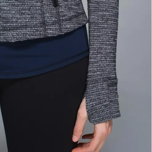 Lululemon  DEFINE JACKET  
COCO PIQUIE BLACK WHITE SIZE 6 - Image 5