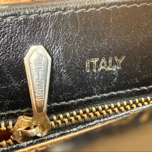 Rodo vintage Italian Black Leather Bag w/ matching coin purse convertible strap