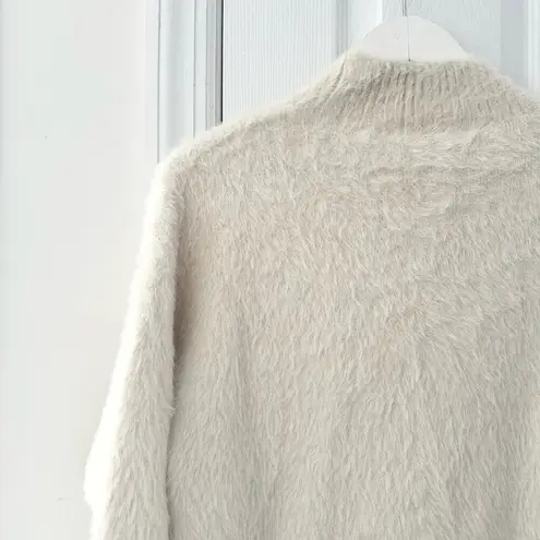Mersea Iced Latte Cream Chalet Mockneck Fuzzy Knit Kangaroo Pocket Sweater S/M Size undefined