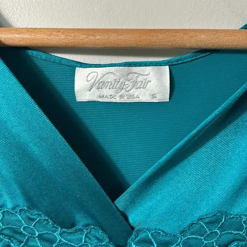 Vanity Fair  Vintage Nightgown size small. EUC Dark Teal