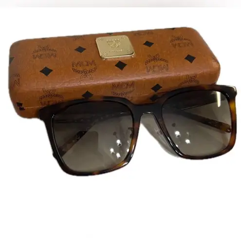 MCM NWOT🕶️Authentic Women’s Sunglasses